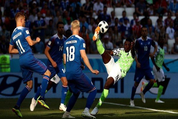 ﻿ پیروزی نیجریه مقابل ایسلند شانس آرژانتین را برای صعود بیشتر کرد
