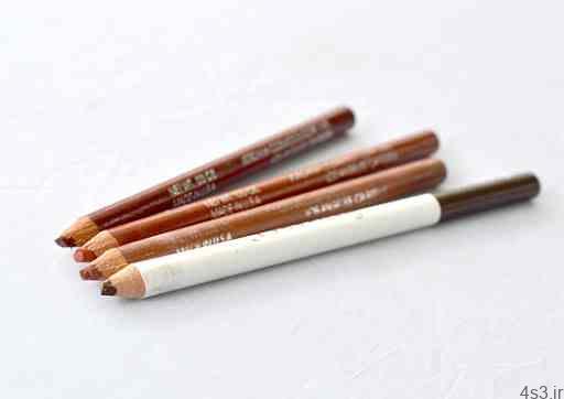 چه رنگ مداد ابرو برای شما مناسب است؟