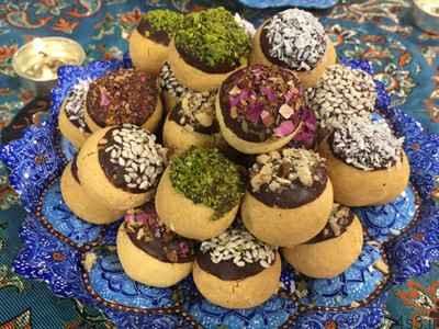 طرز تهیه شیرینی پسته ای و بادامی