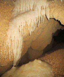 زرین غار یکی از زیباترین غارهای کشف شده استان زنجان سایت 4s3.ir