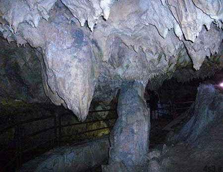 غار قوری قلعه زیباترین غار آبی آسیا