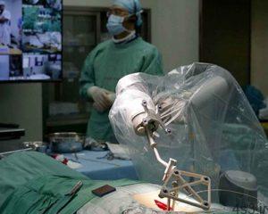خبرهای پزشکی : نخستین ربات جراحی مفصل ران سایت 4s3.ir