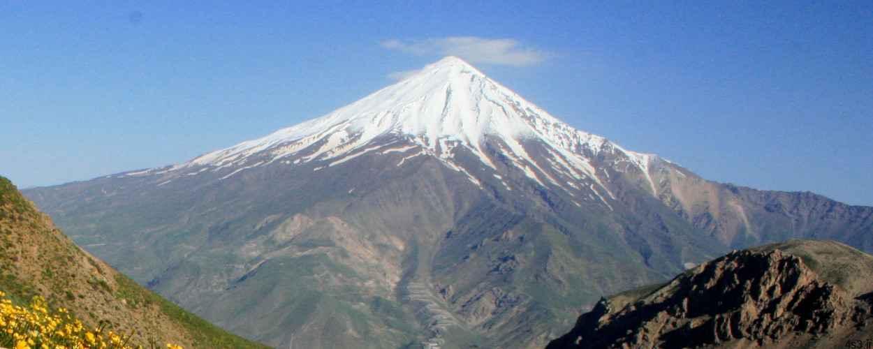 کوه دماوند بلند ترین کوه ایران