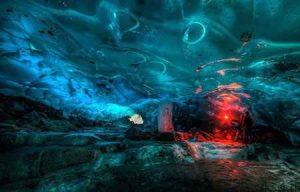 غار های یخی زیبا و شگفت انگیز در آلاسکا + تصاویر سایت 4s3.ir