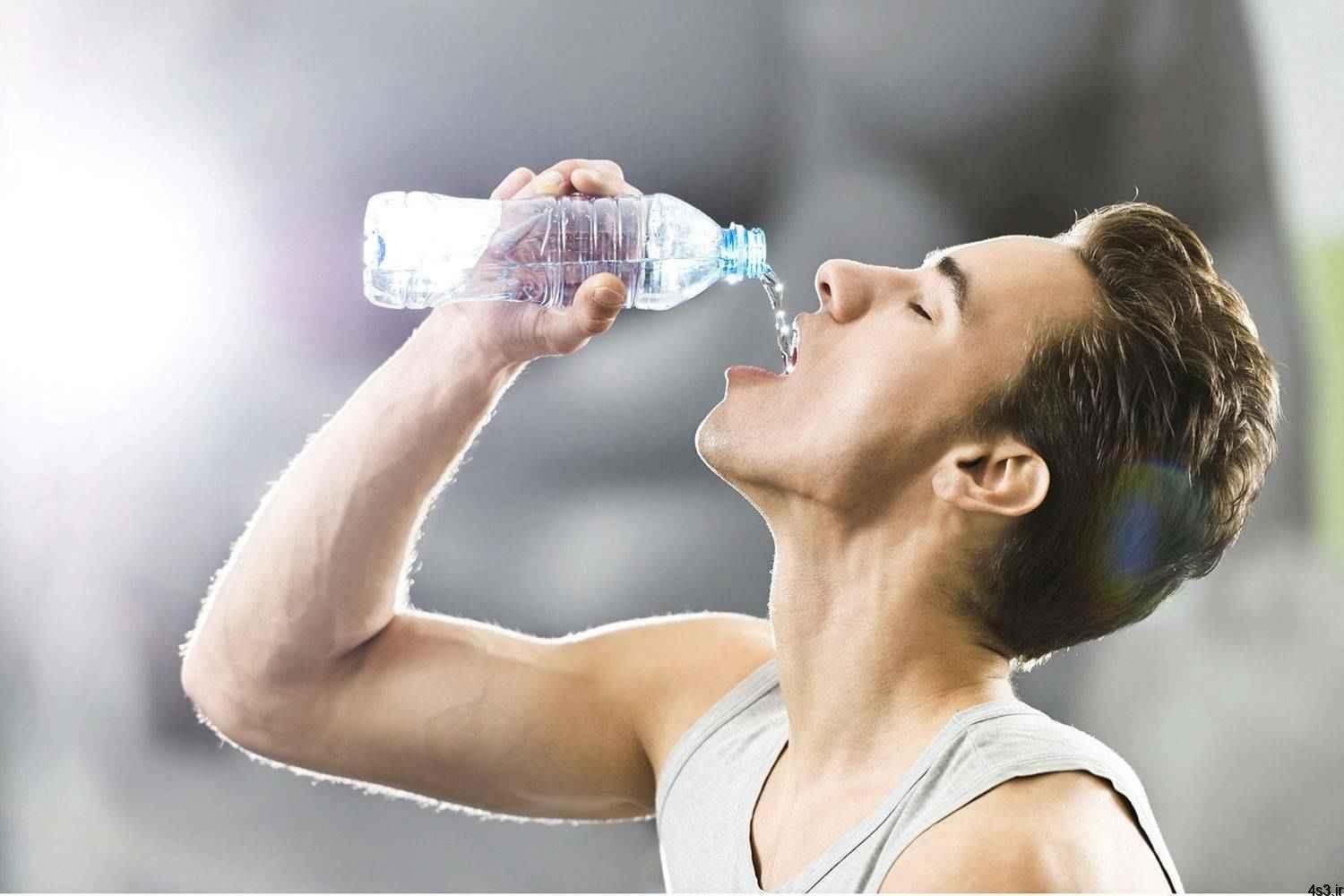 نوشیدن آب در حین ورزش