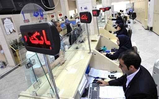 استفاده از ماسک در بانک‌ها الزامی شد/توقف یک هفته‌ای ثبت نام مدارس در مشهد