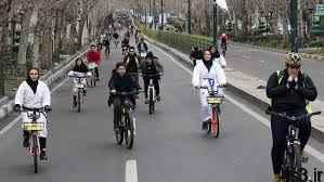 ممنوعیت دوچرخه‌سواری بانوان در مشهد!